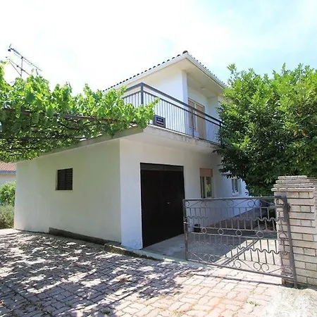 Nyaraló House Paulina Banjole