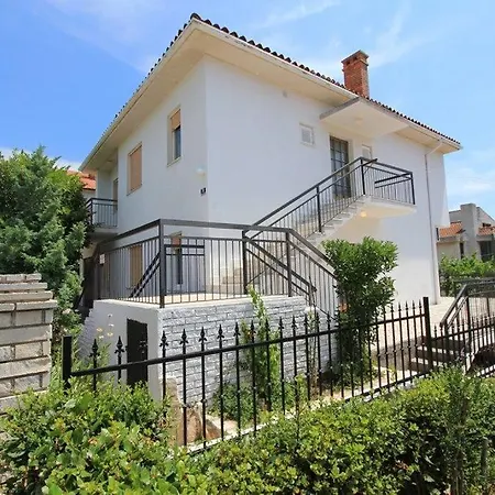 House Paulina Банджоле